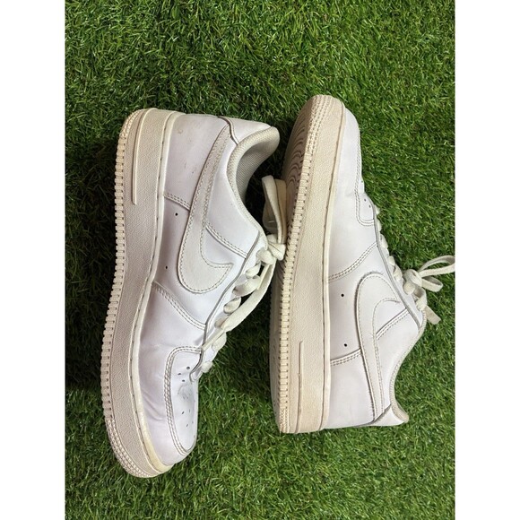 Nike Air Force 1 ‘07 White Leather Sneakers Women’s US 8 EUR 39 Low Top main image 7